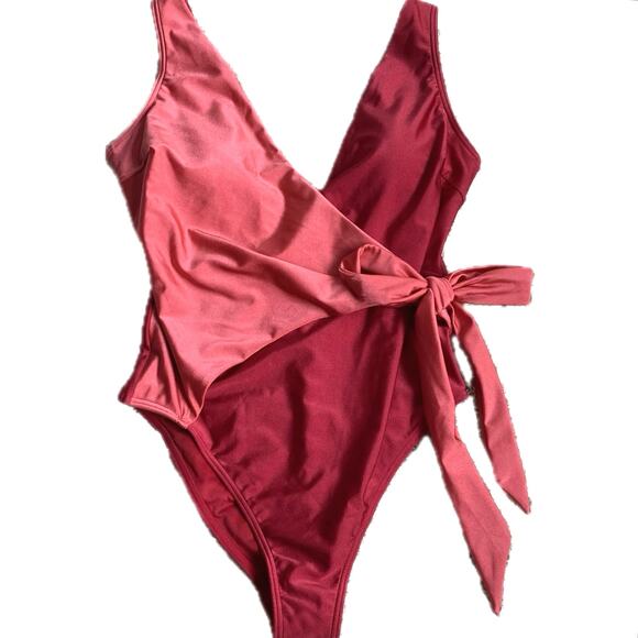 NEW Macie Faux Wrap Side Tie One Piece Swimsuit SZ M Color Block Red Pink Cupshe - Picture 4 of 9